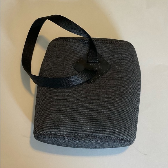 Bose speaker cover - Picture 2 of 2